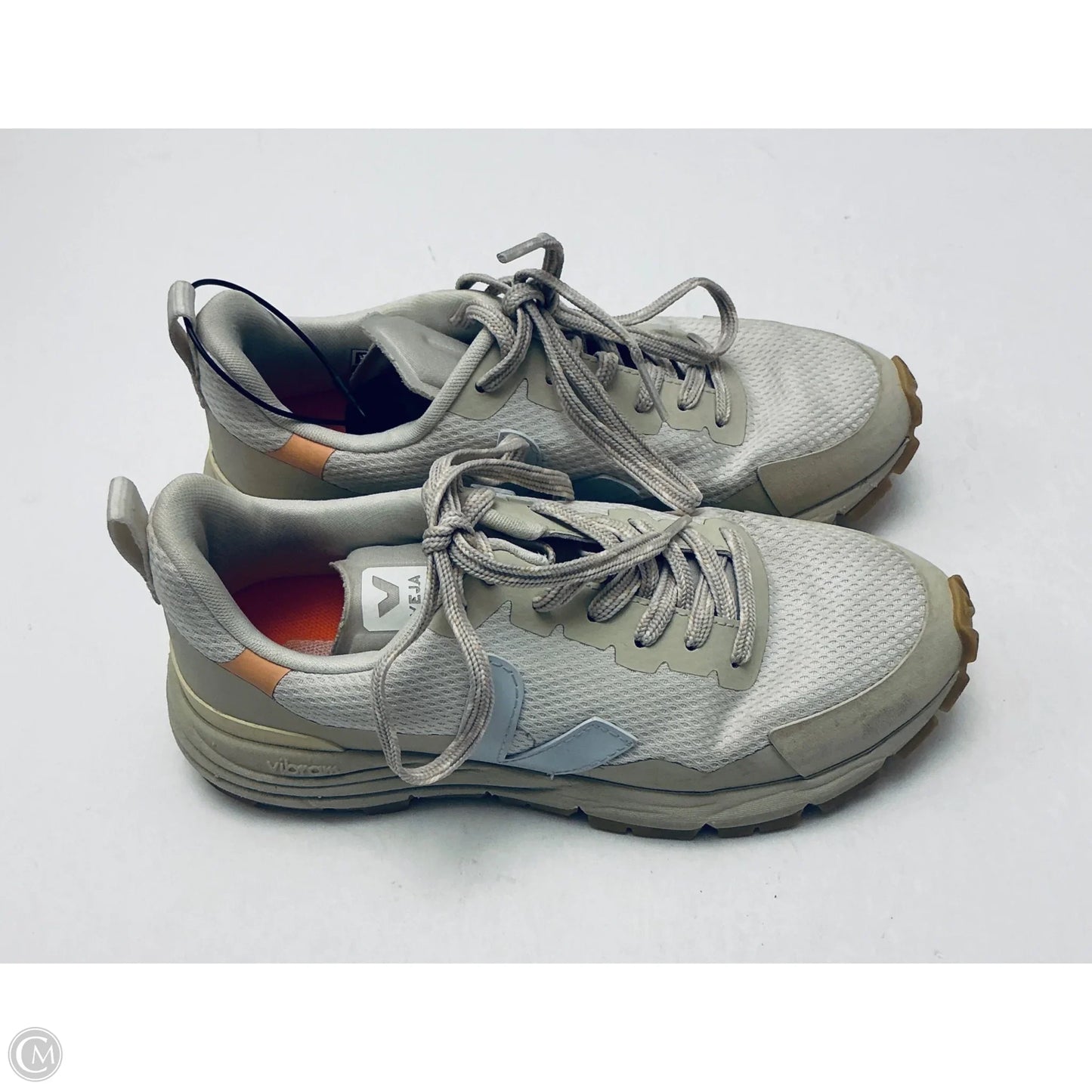 Shoes Sneakers By Veja In Tan, Size: 6