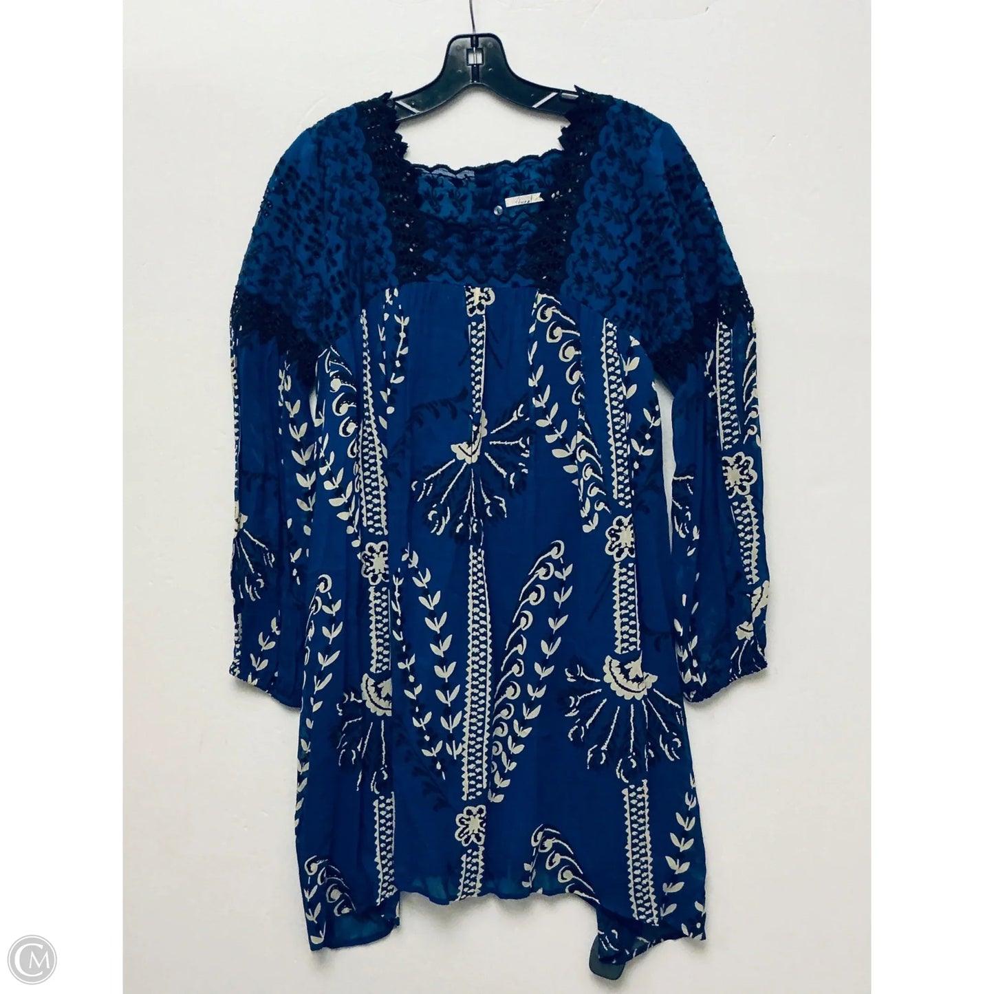 Dress Casual Short By Floreat In Blue, Size: 6