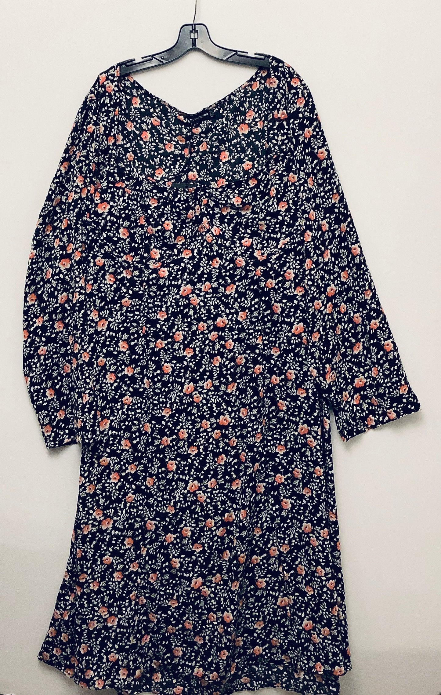 Dress Casual Maxi By Pretty Little Thing In Floral Print, Size: 2x