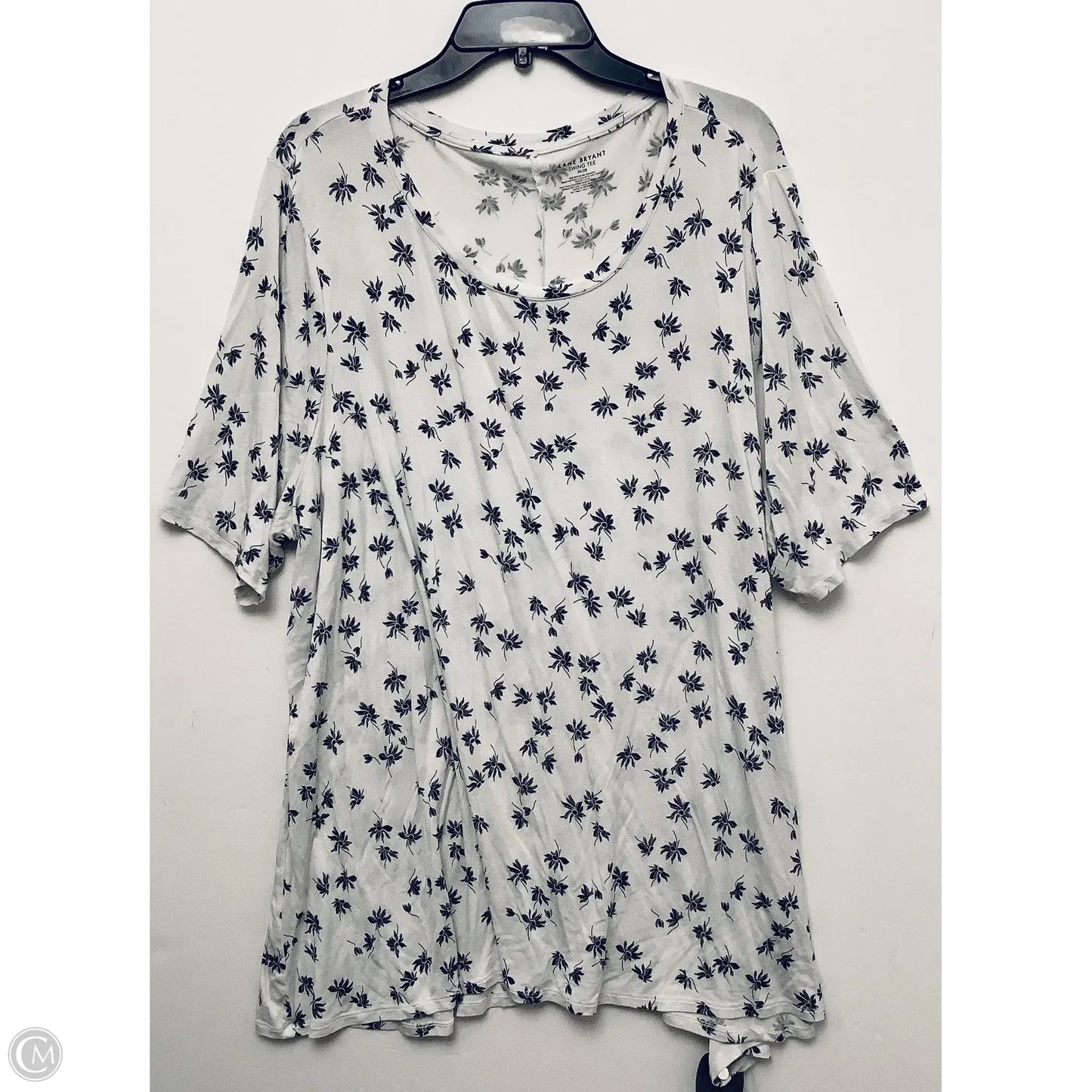 Top Short Sleeve By Lane Bryant In White, Size: 3x