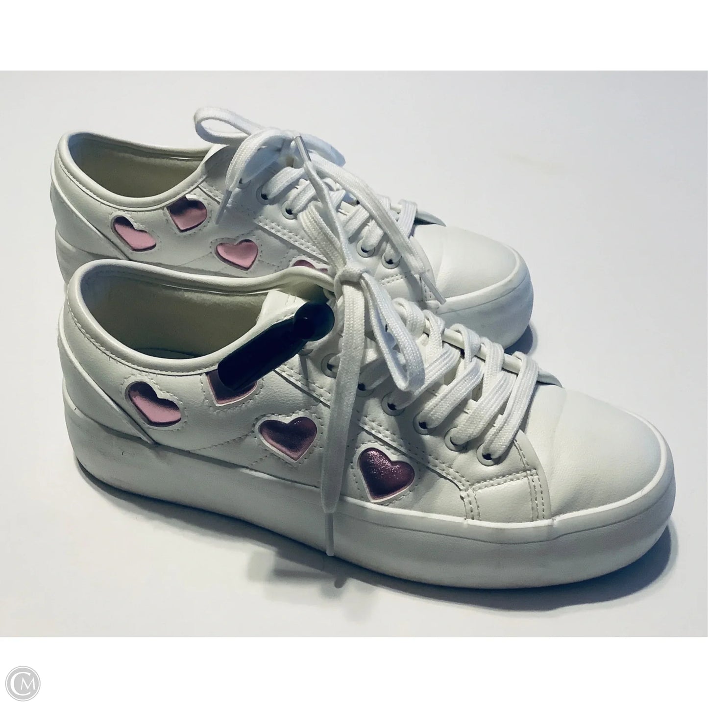 Shoes Sneakers By Cmc In White, Size: 7