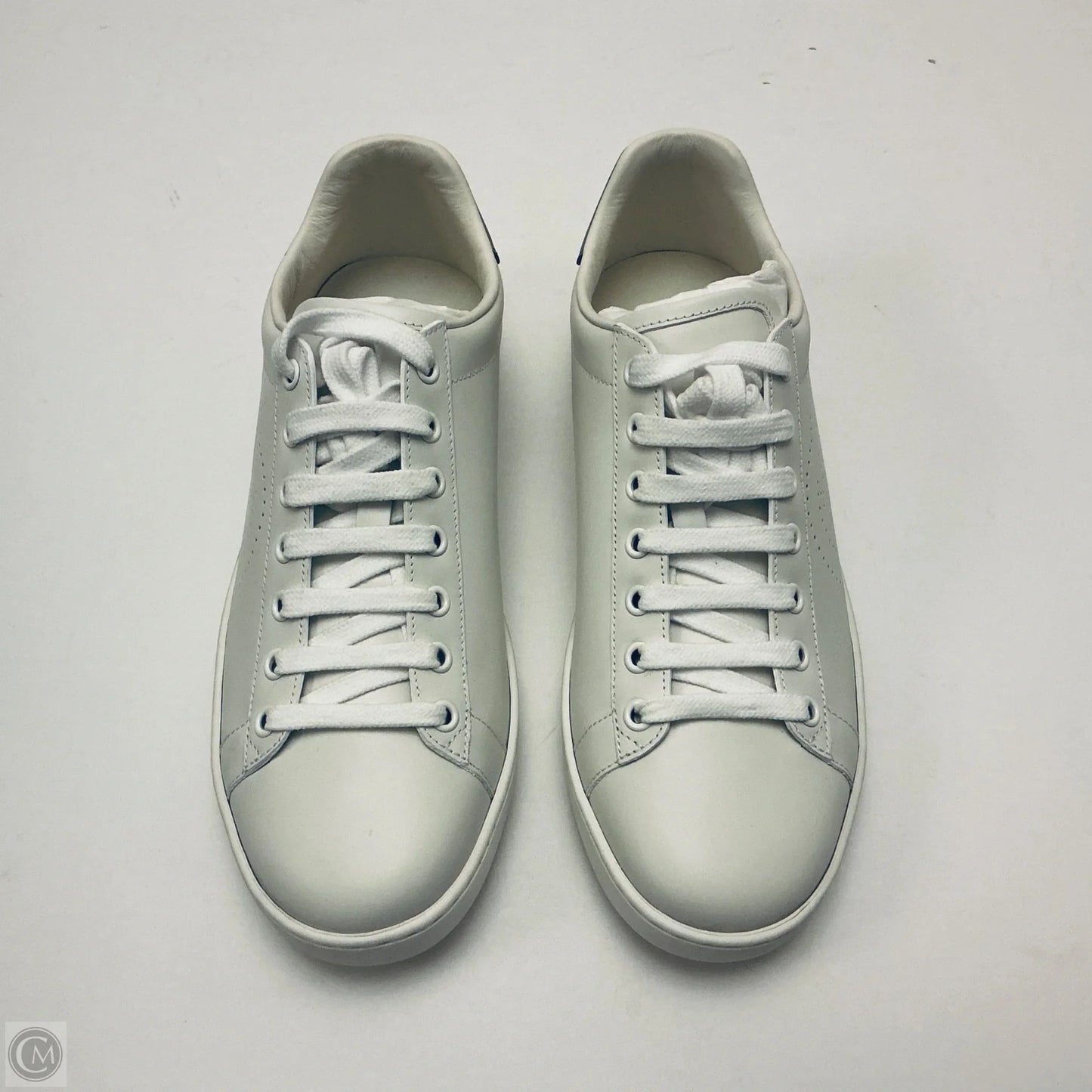 Shoes Luxury Designer By Gucci In White, Size: 8.5