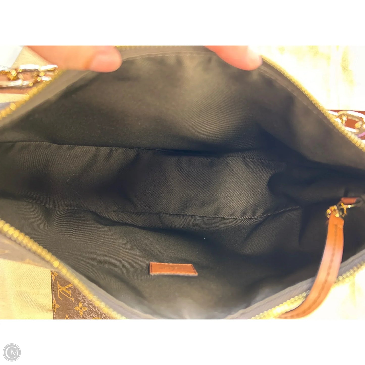 Handbag Luxury Designer By Louis Vuitton, Size: Large