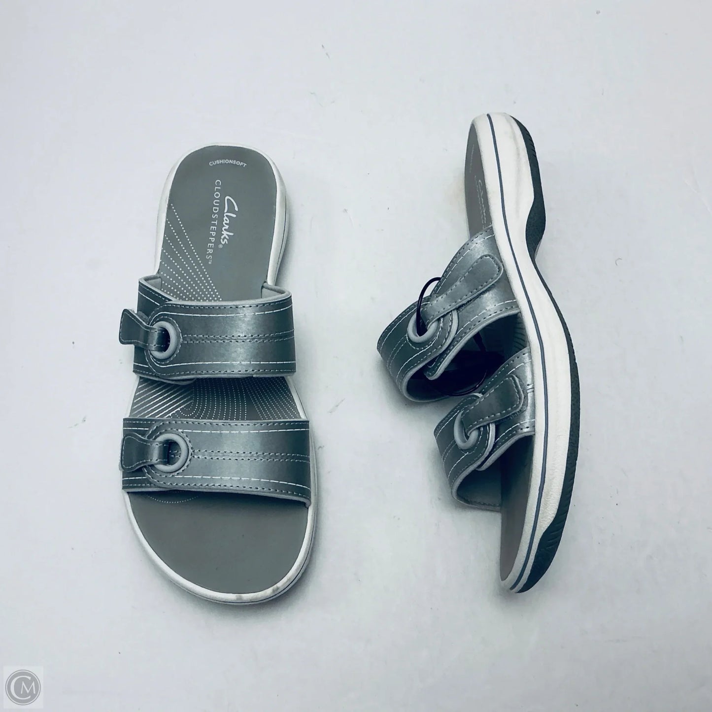 Sandals Flats By Clarks In Silver, Size: 7