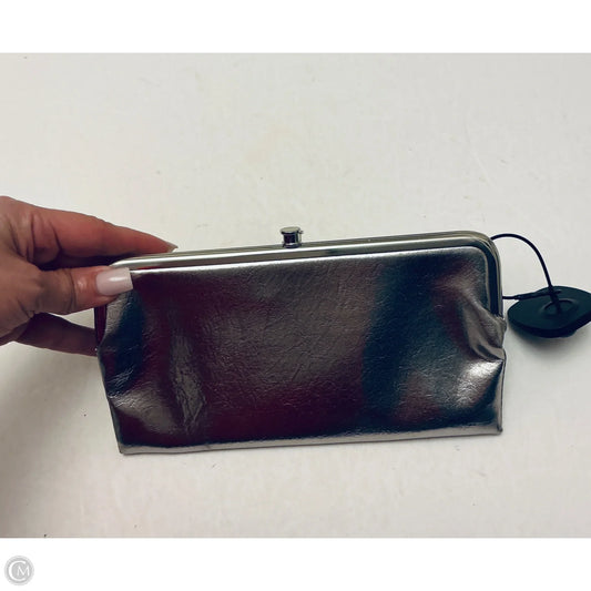 Wallet By Clothes Mentor, Size: Medium