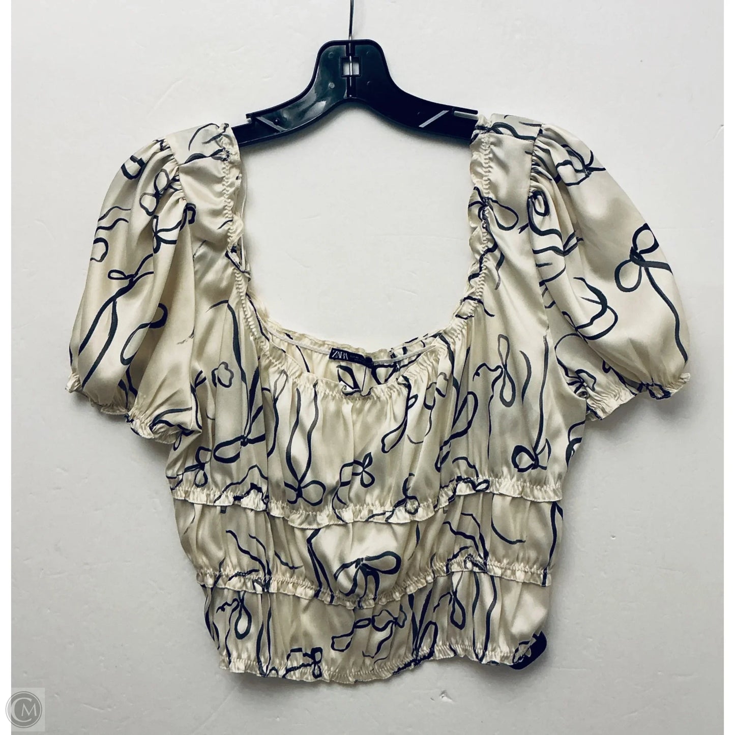 Top Short Sleeve By Zara In Cream, Size: Xl