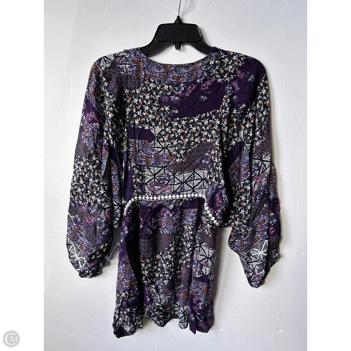 Top Long Sleeve By Clothes Mentor In Purple, Size: S