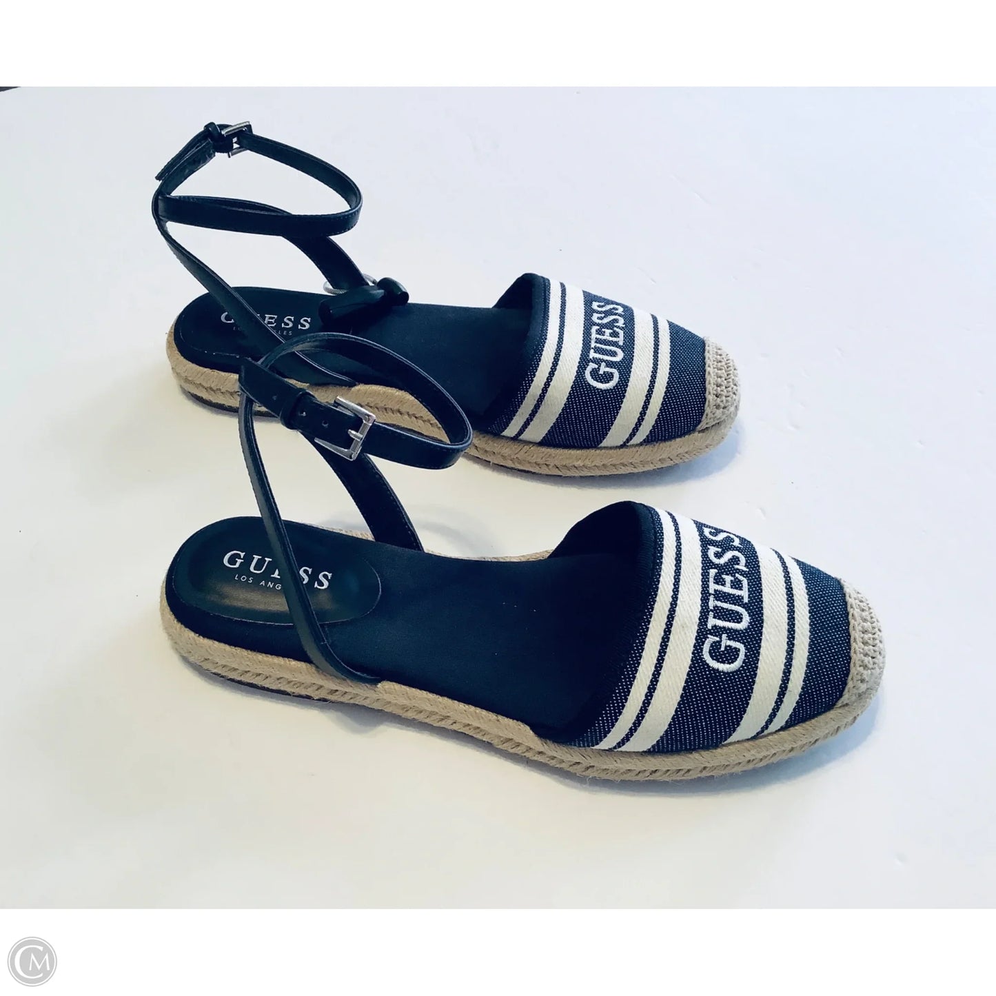 Sandals Flats By Guess In Black & White, Size: 9.5