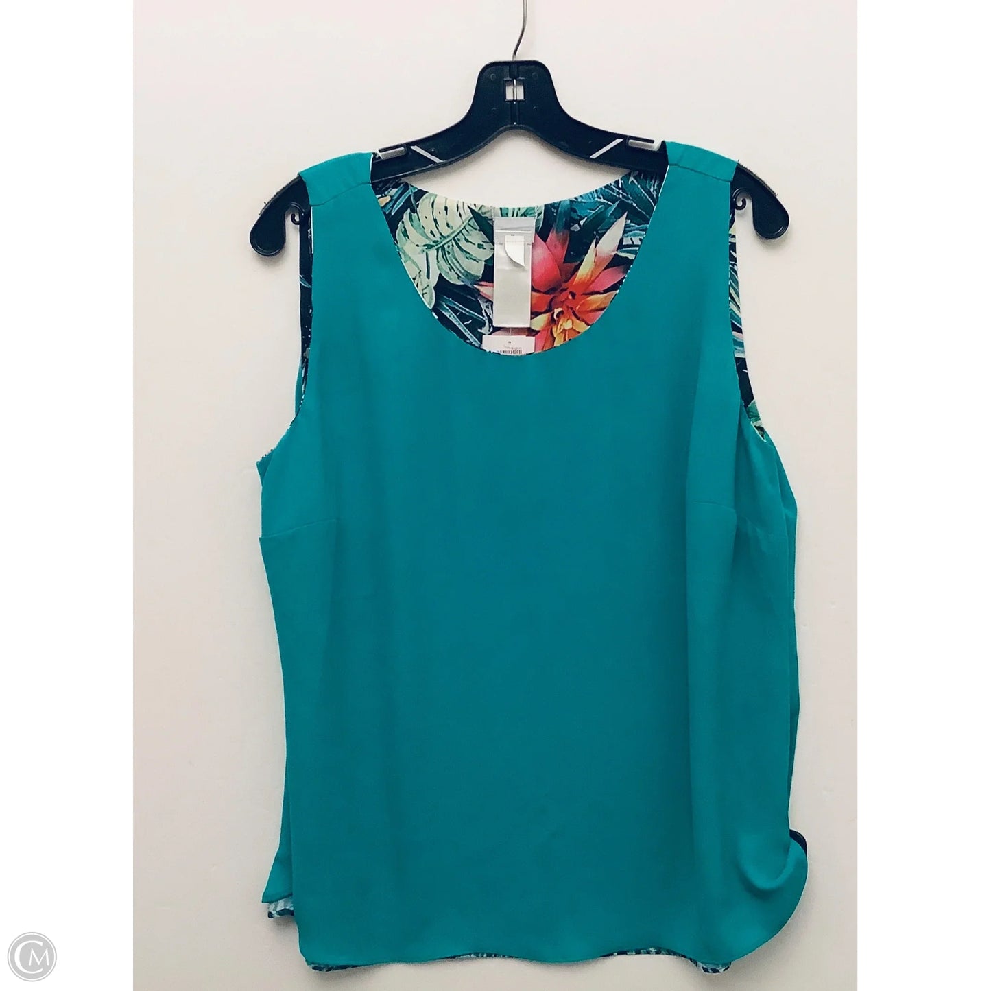Top Sleeveless By Chicos In Green, Size: M