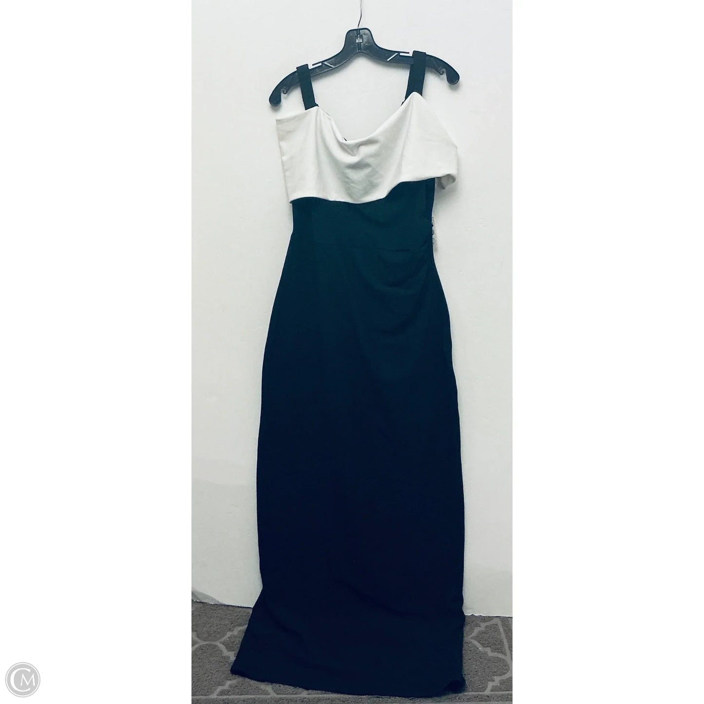 Dress Casual Maxi By Clothes Mentor In Black, Size: L