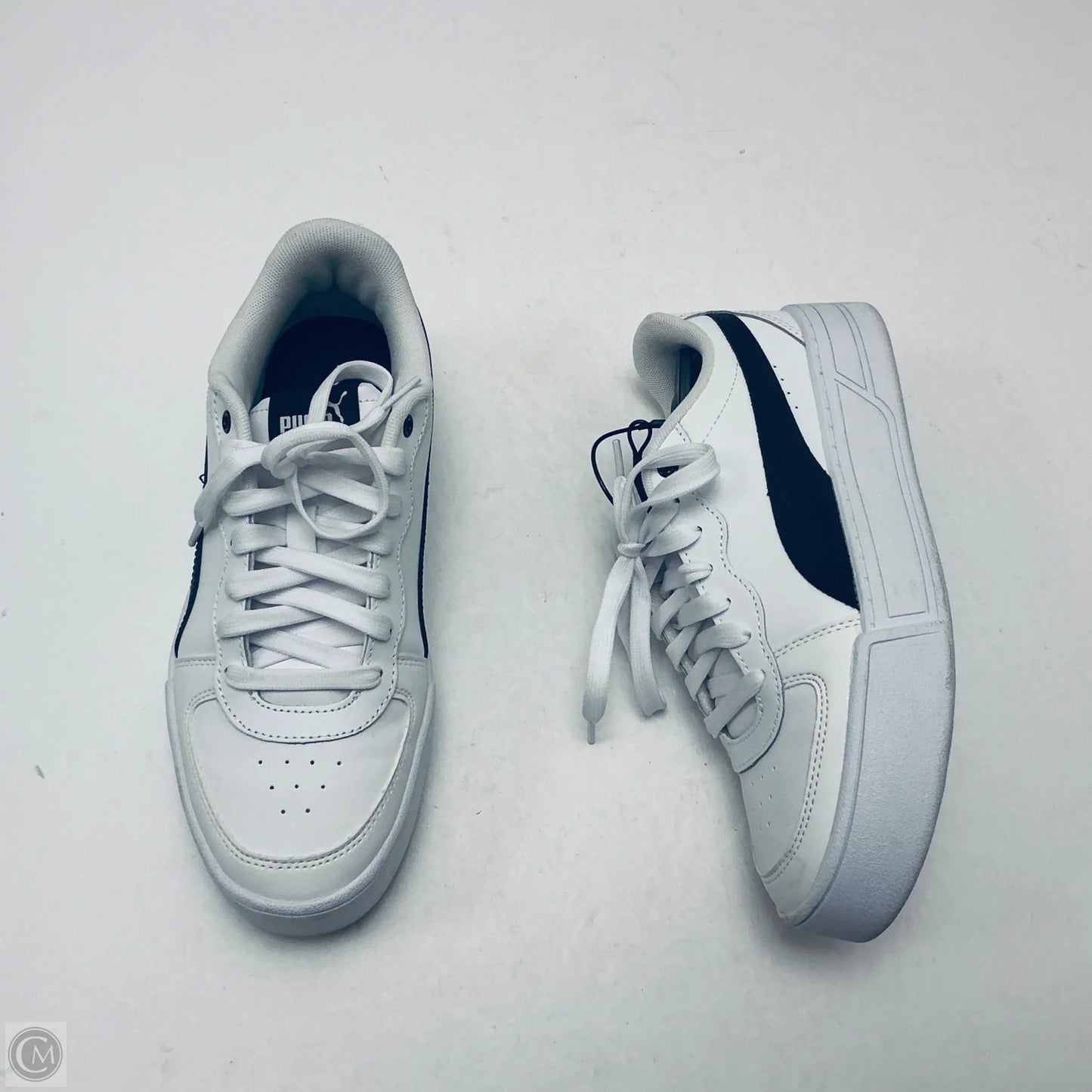 Shoes Athletic By Puma In White, Size: 7.5