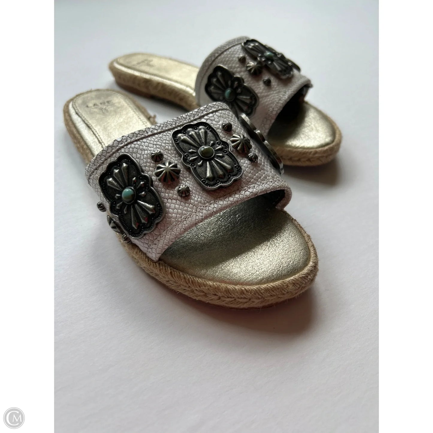 Sandals Flats By Cmc In Gold, Size: 6