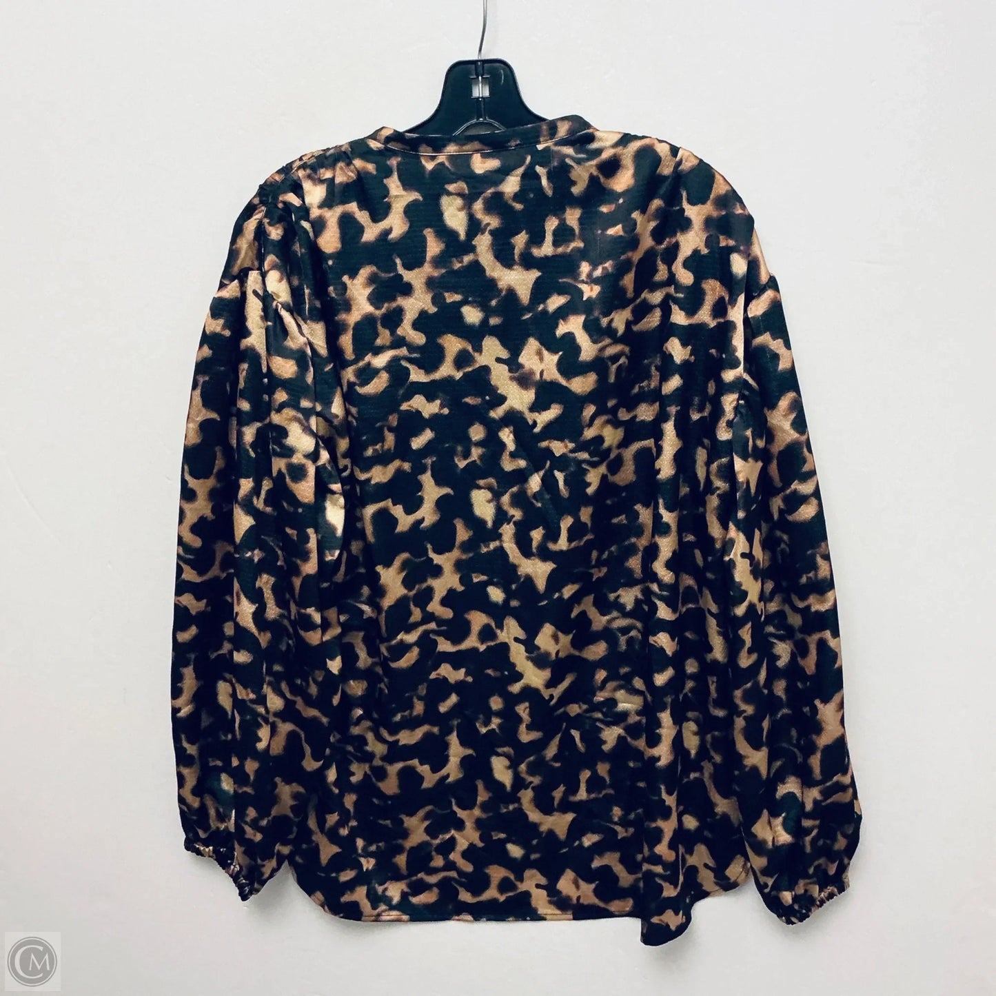 Top Long Sleeve By Clothes Mentor In Animal Print, Size: M
