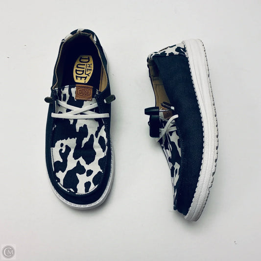 Shoes Flats By Hey Dude In Animal Print, Size: 9