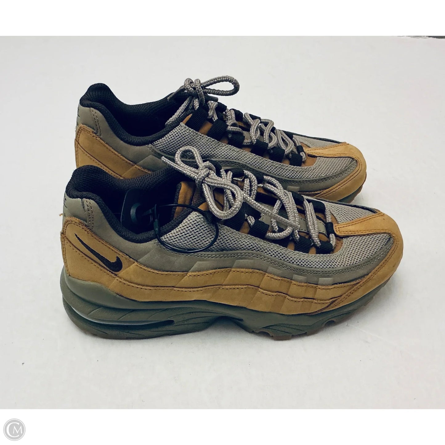 Shoes Sneakers By Nike In Brown, Size: 6