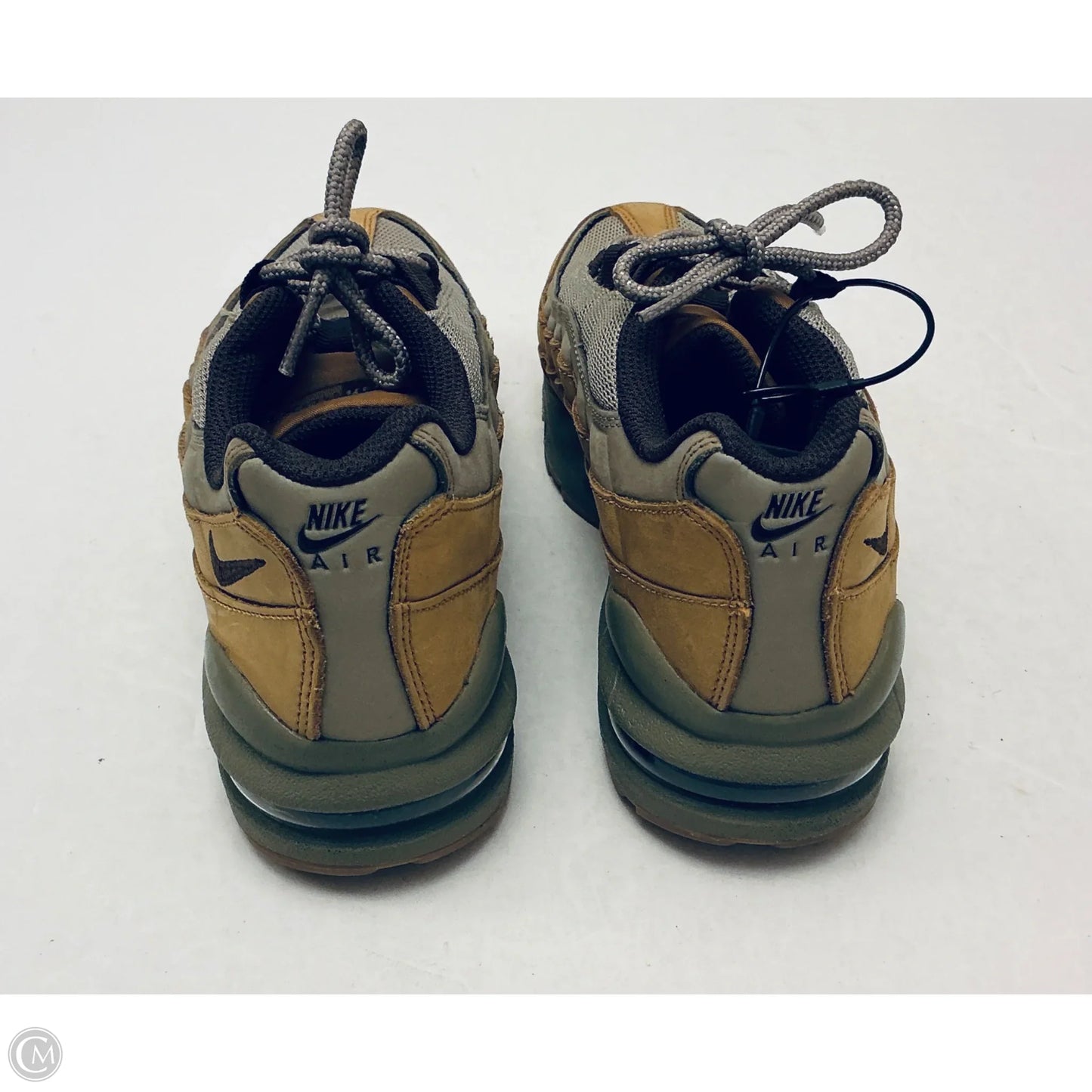 Shoes Sneakers By Nike In Brown, Size: 6
