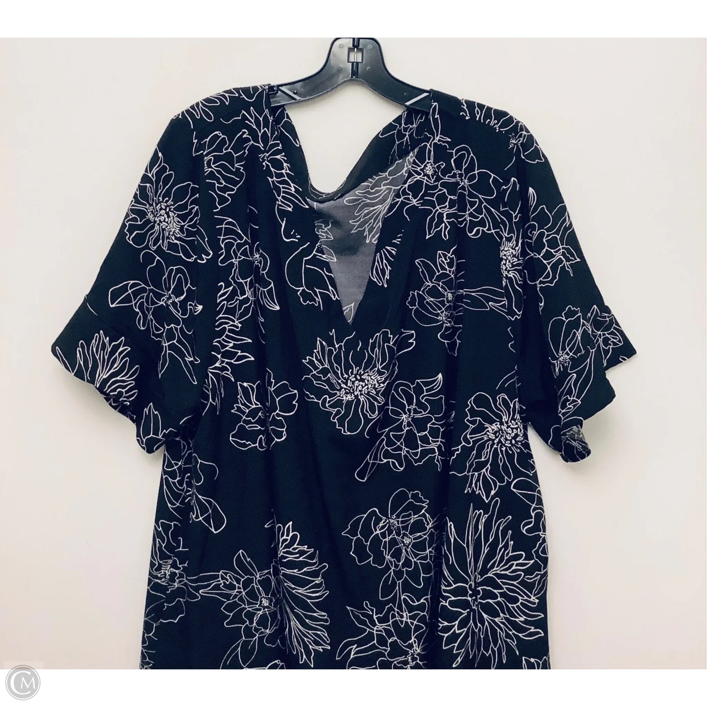 Dress Casual Short By Clothes Mentor In Black, Size: 3x