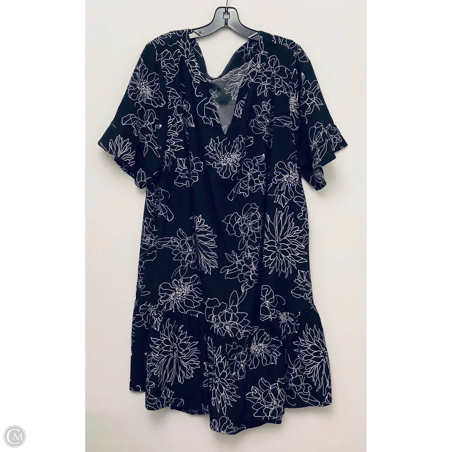 Dress Casual Short By Clothes Mentor In Black, Size: 3x