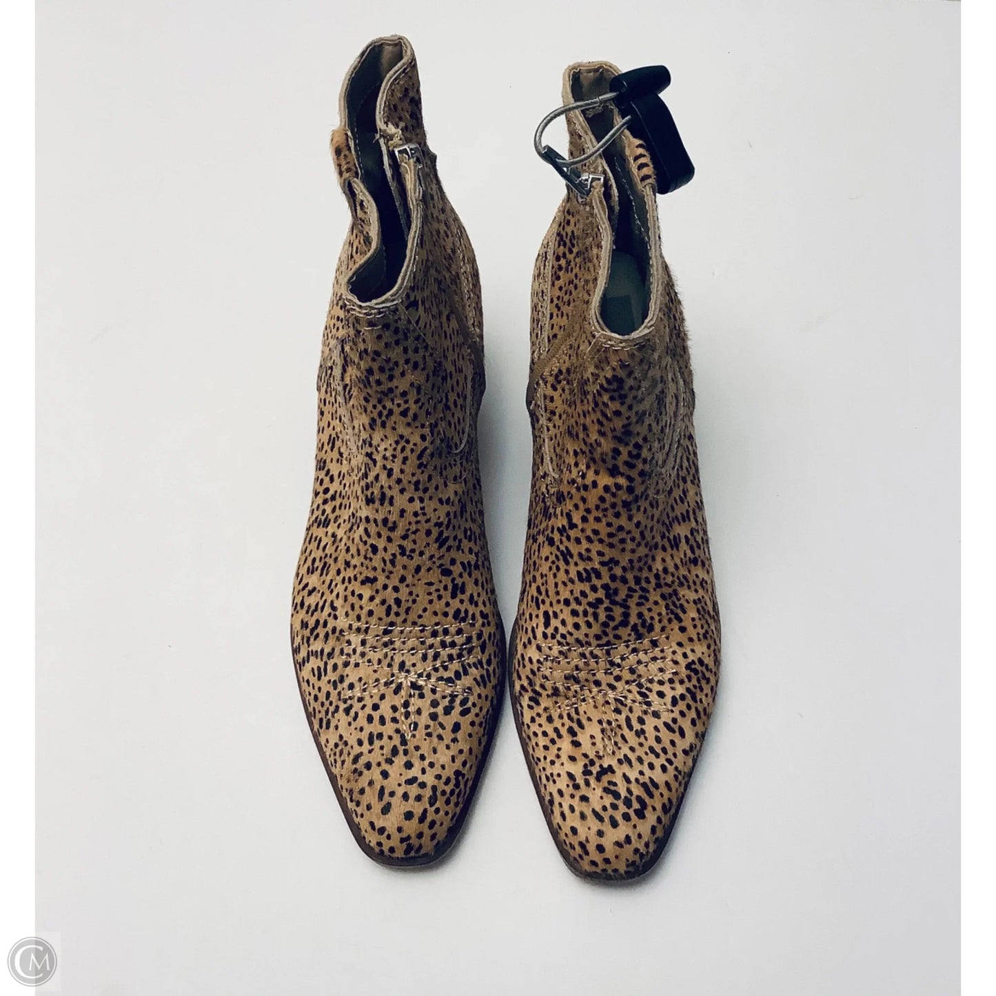Boots Ankle Heels By Dolce Vita In Animal Print, Size: 9.5