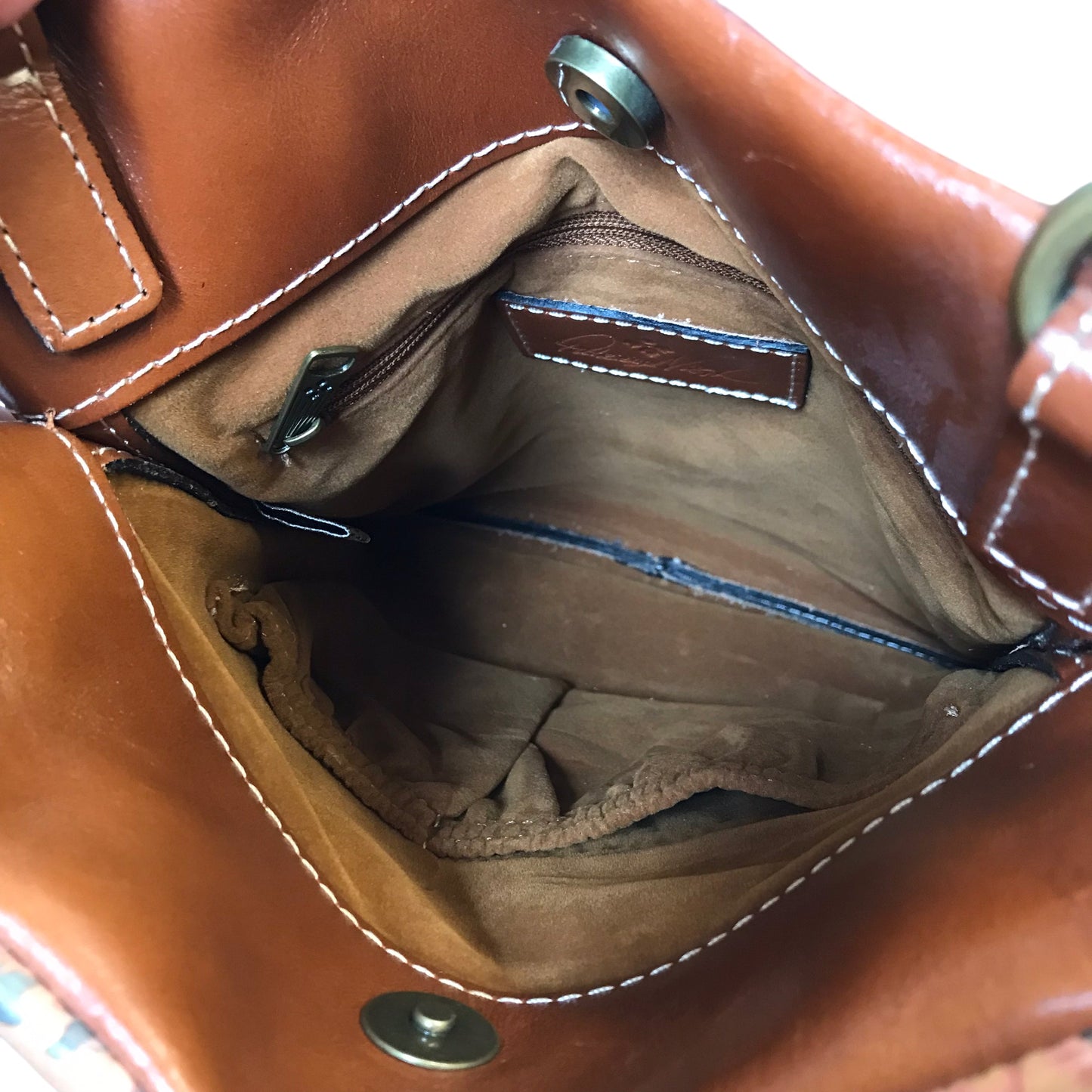 Crossbody Designer By Patricia Nash In Floral Print, Size:Medium