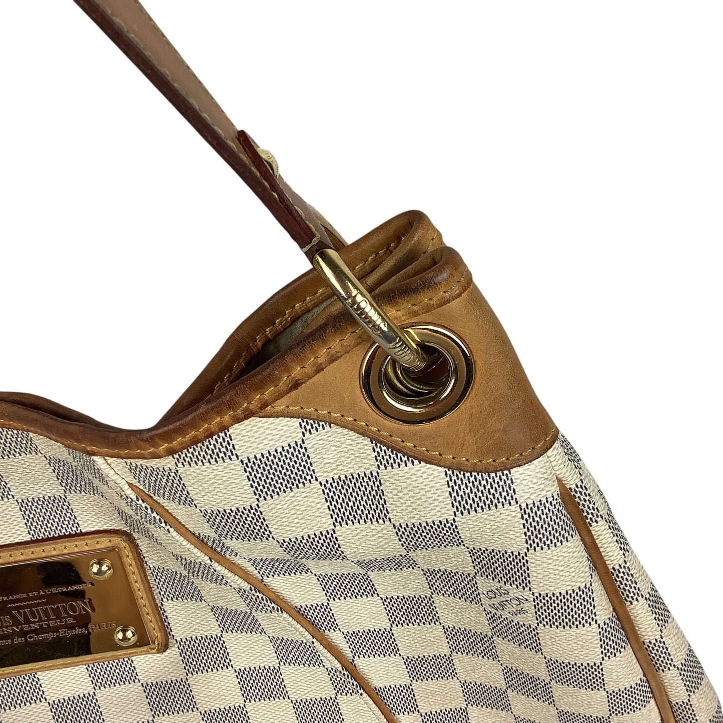 Handbag Luxury Designer By Louis Vuitton, Size: Medium
