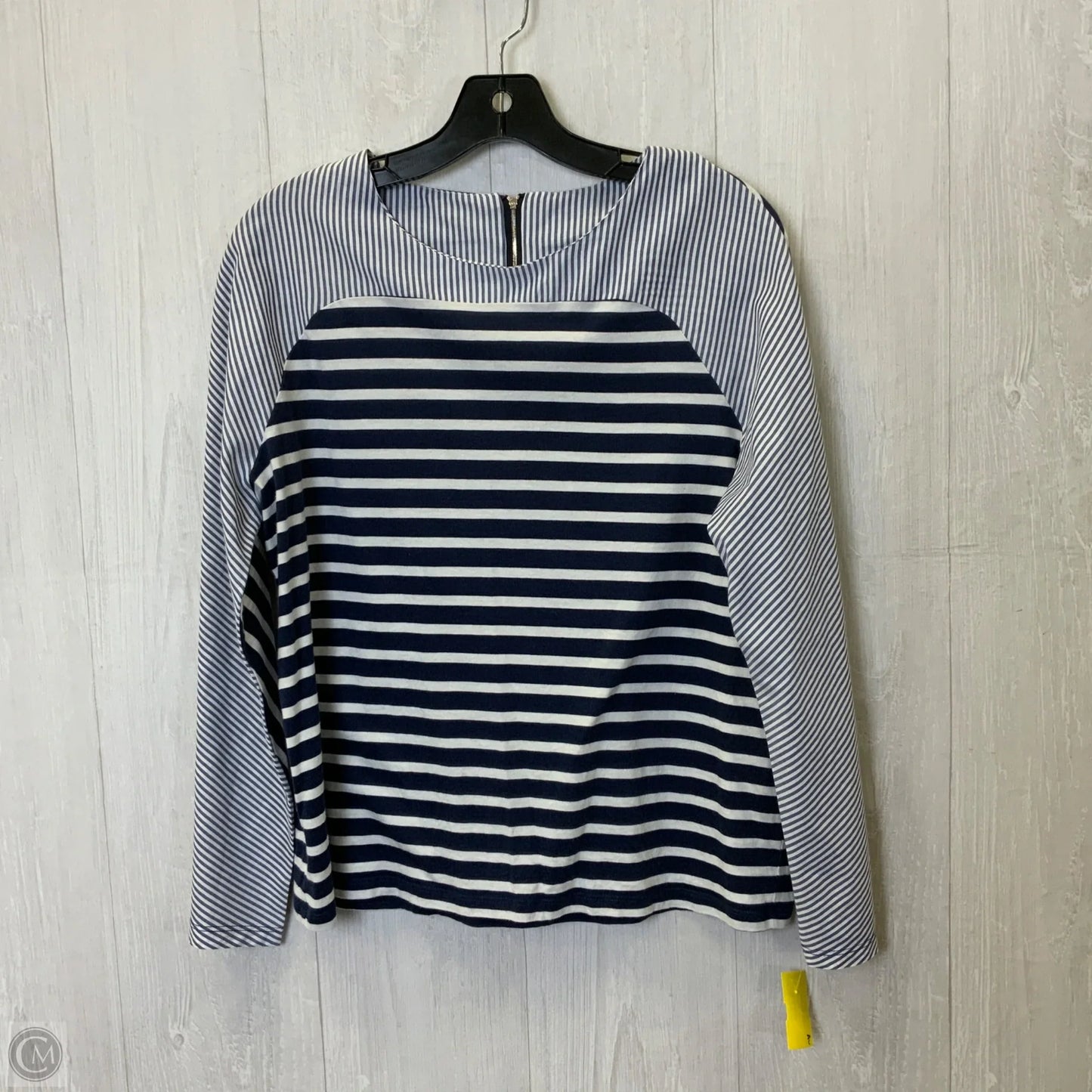 Top Long Sleeve By Vineyard Vines In Blue & White, Size: L