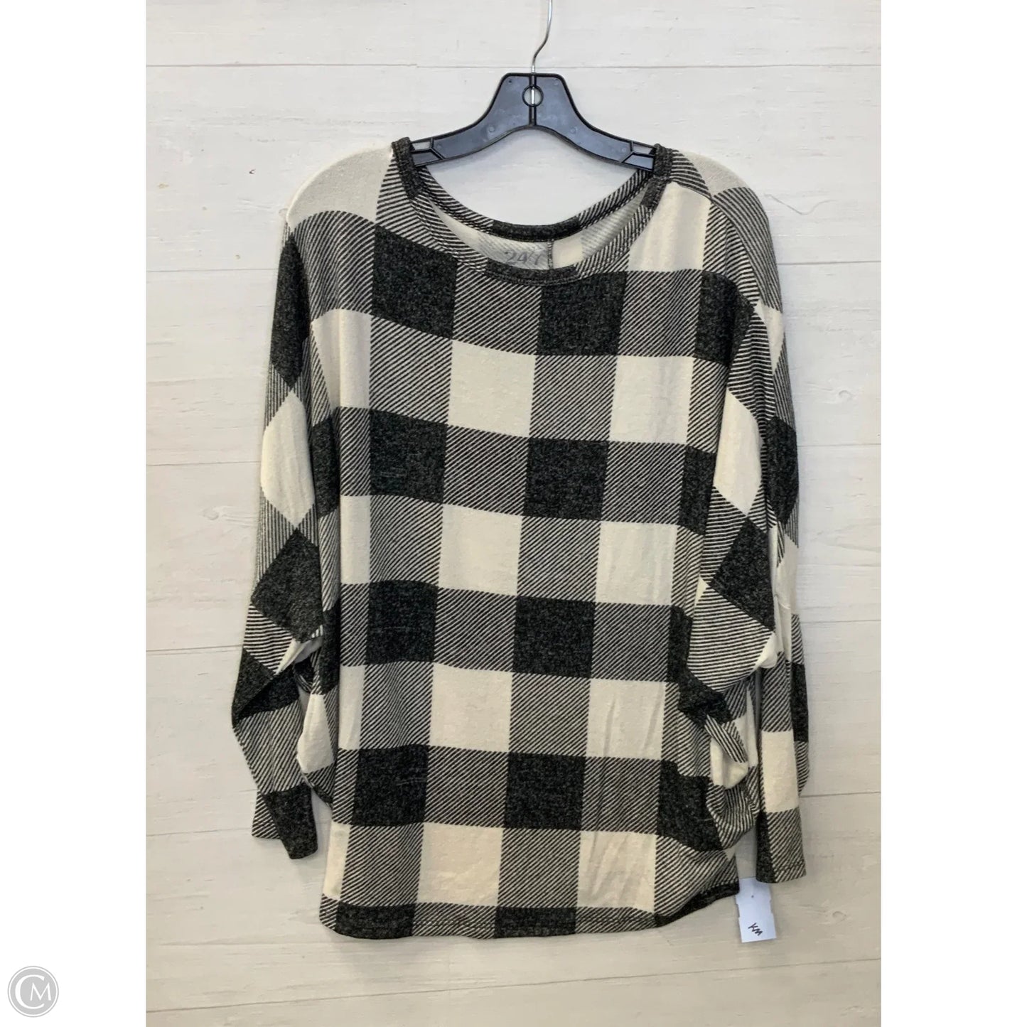 Top Long Sleeve By Maurices In Plaid Pattern, Size: M