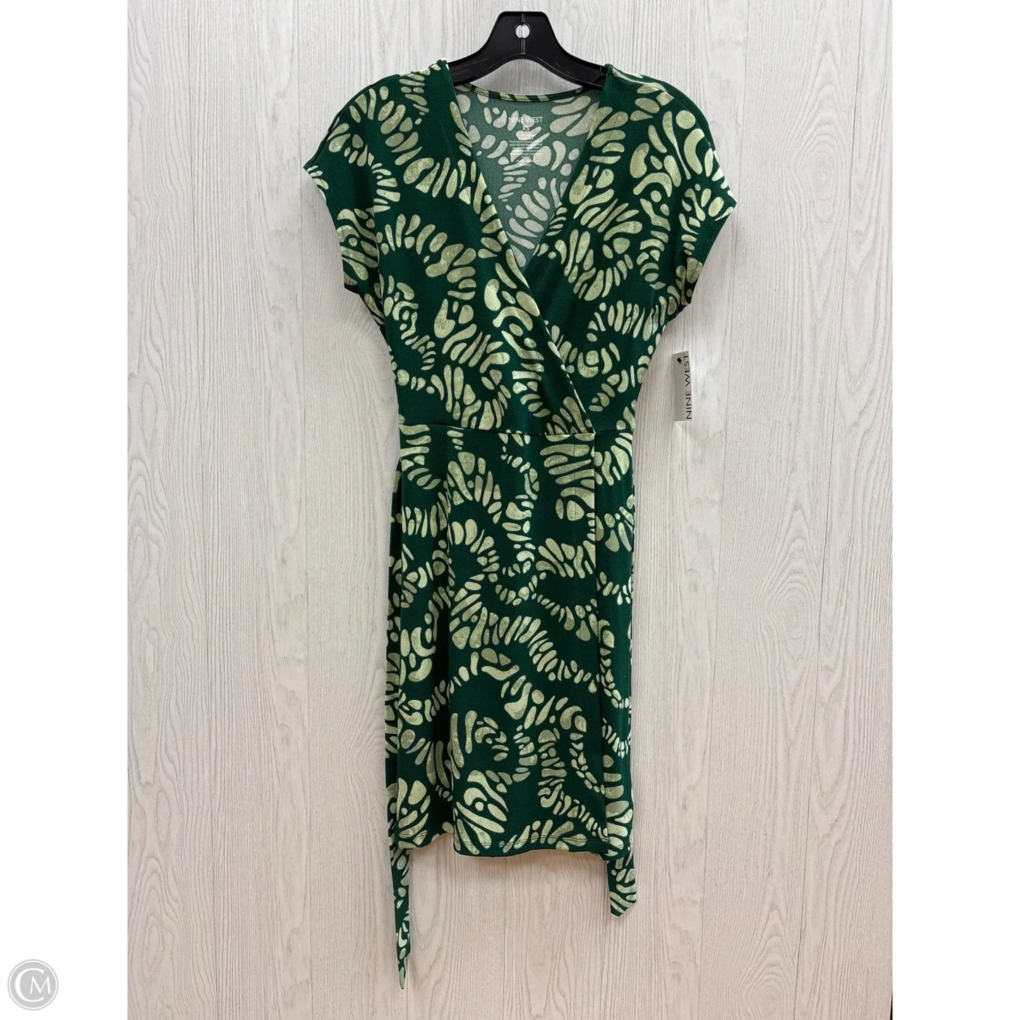 Dress Casual Short By Nine West In Green, Size: Xs
