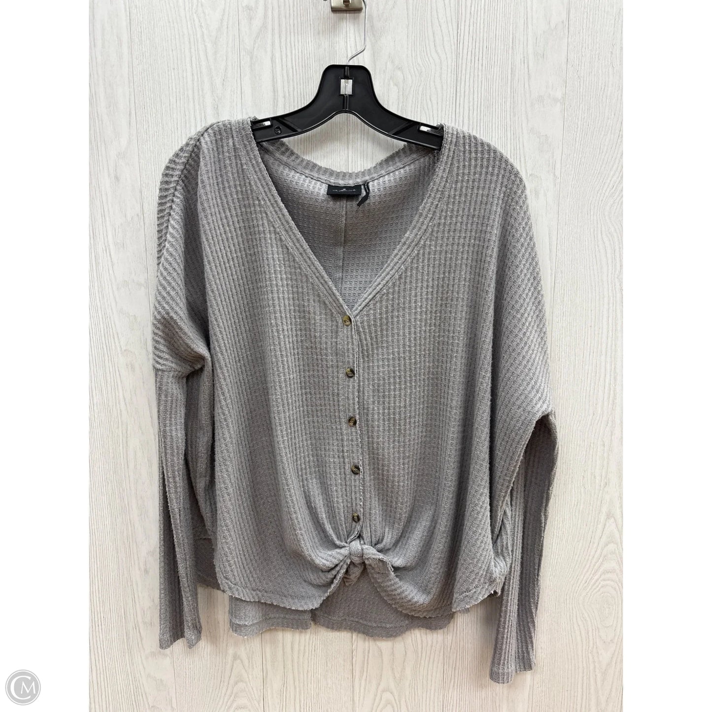Top Long Sleeve By Clothes Mentor In Grey, Size: Xs