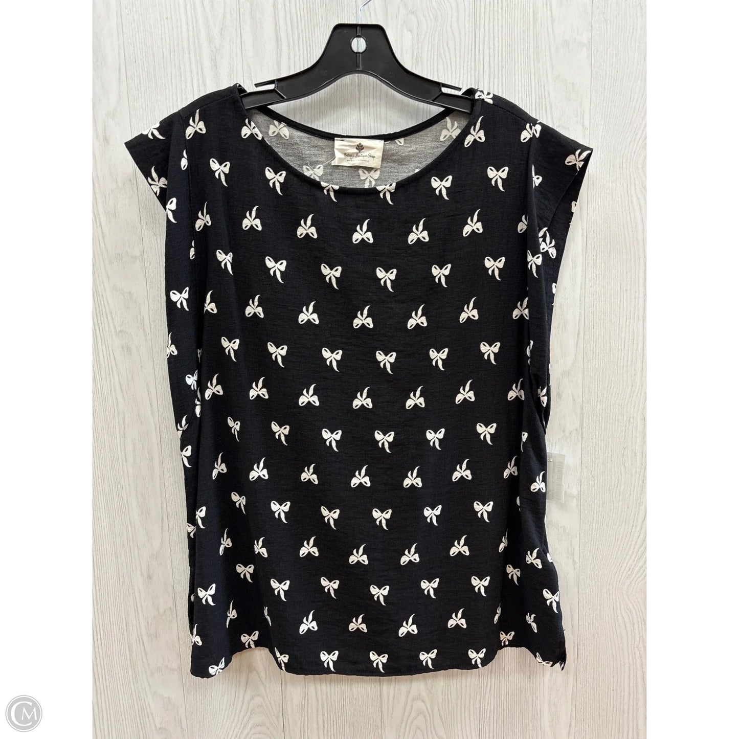 Top Short Sleeve By Clothes Mentor In Black, Size: Xl