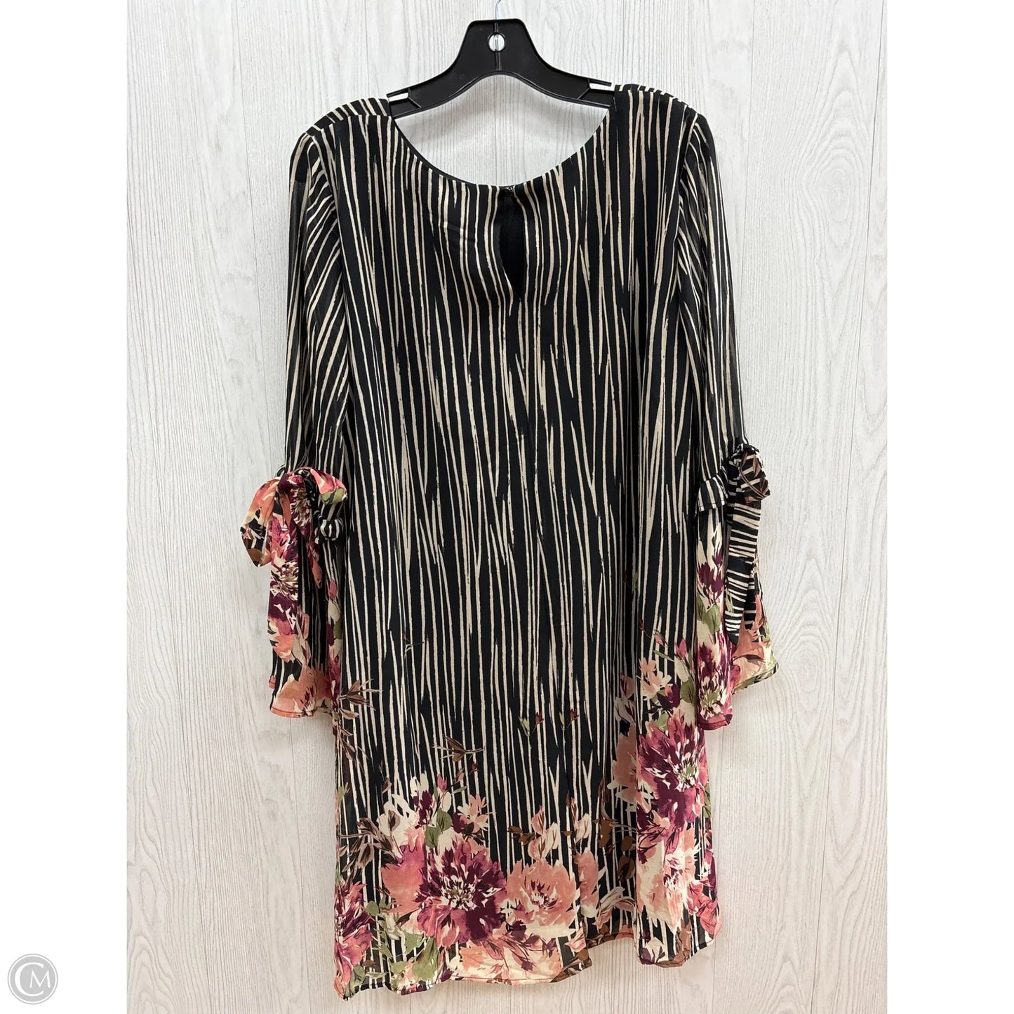 Dress Casual Short By Clothes Mentor In Black & Tan, Size: 12