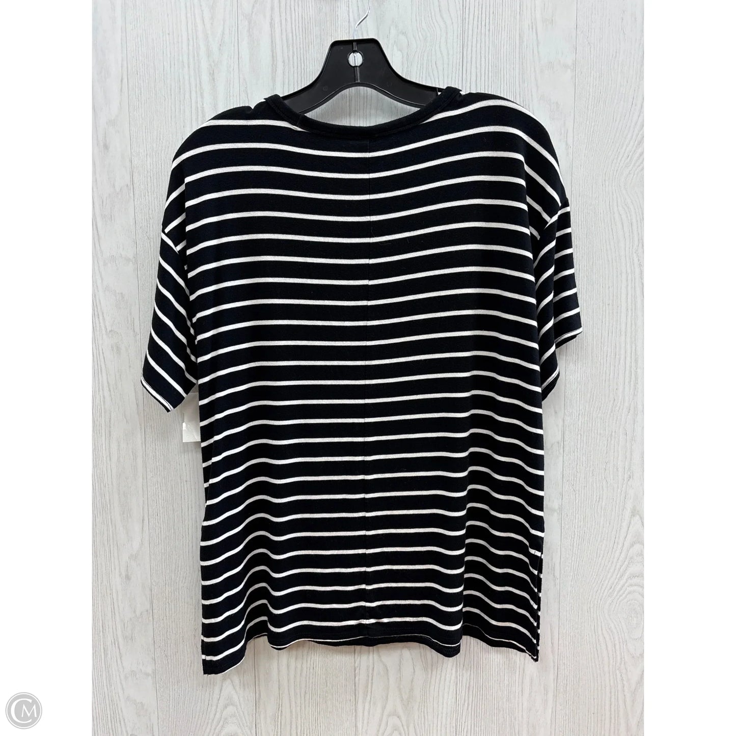 Top Short Sleeve Basic By Old Navy In Black & White, Size: Xs