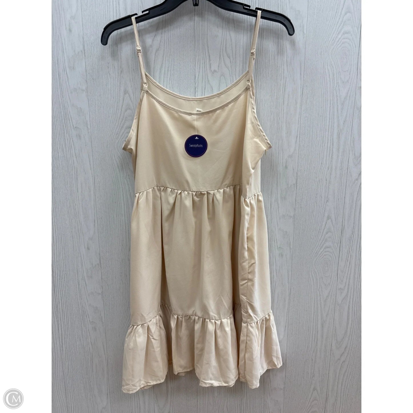 Dress Casual Short By Clothes Mentor In Tan, Size: L