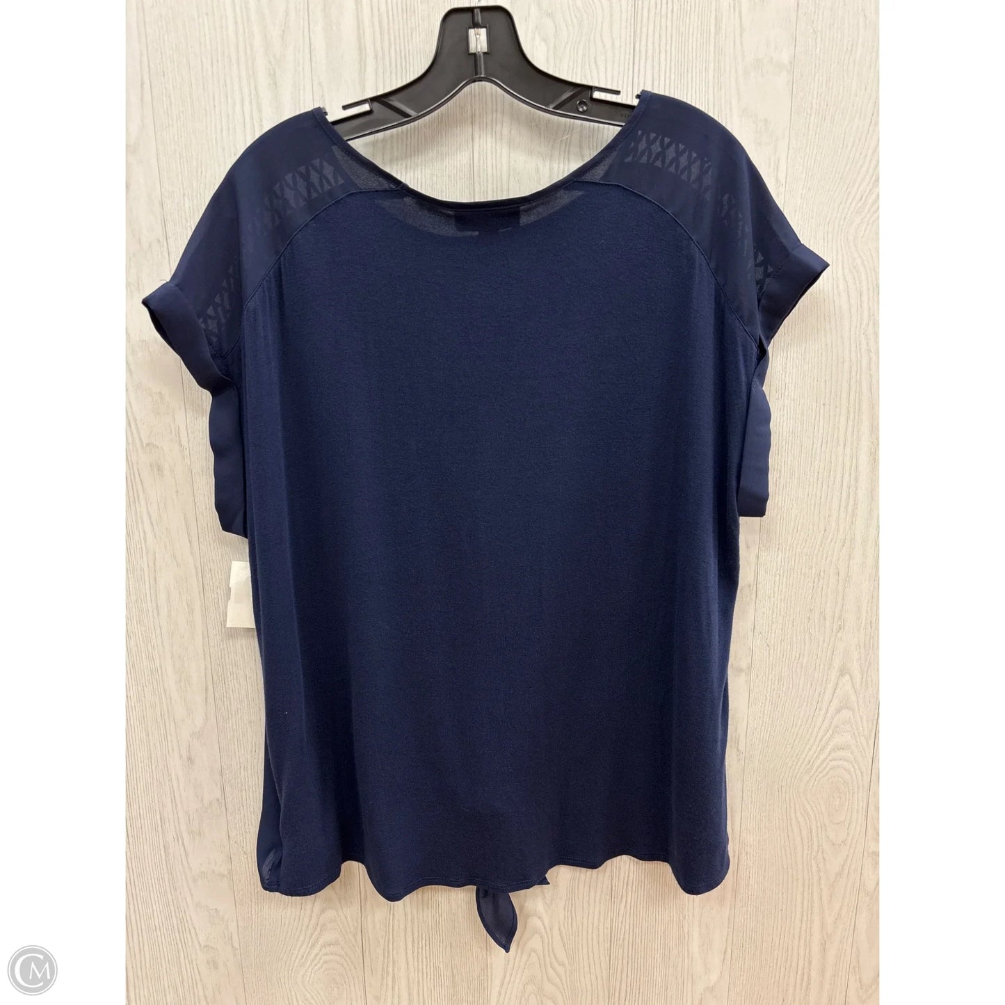 Top Short Sleeve By Fortune & Ivy In Navy, Size: 2x