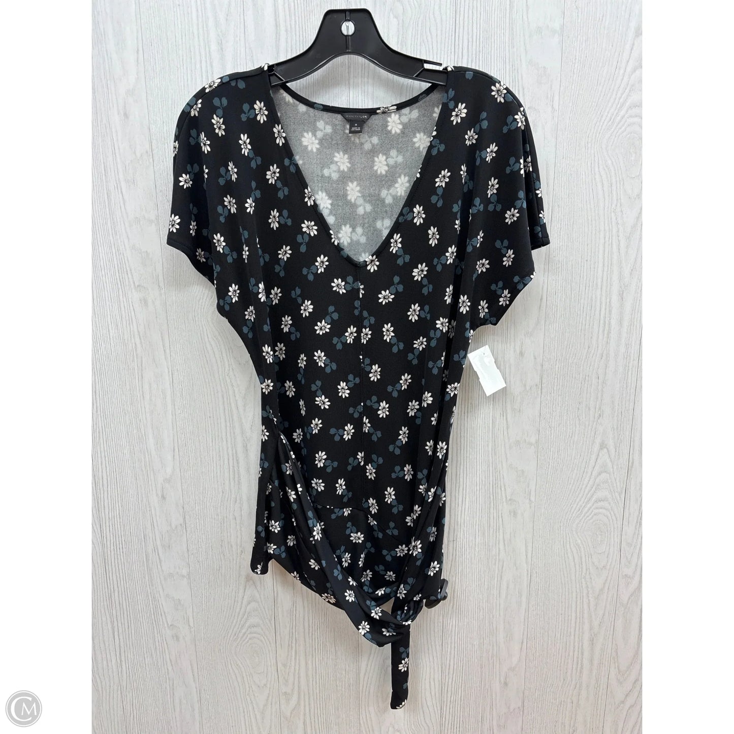 Top Short Sleeve By Ann Taylor In Black, Size: M