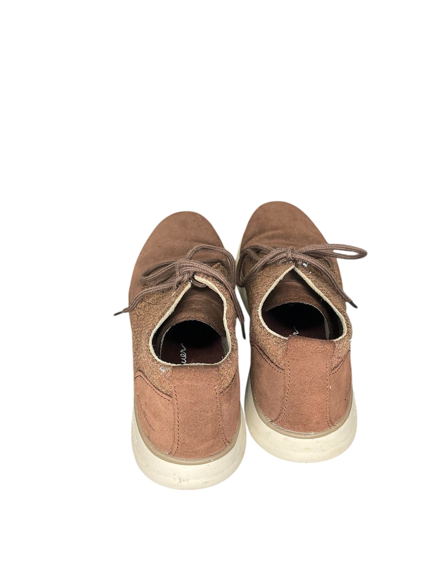 Shoes Sneakers By Eddie Bauer In Brown, Size: 7.5