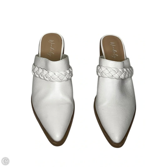 Shoes Heels Block By Wonderly In White, Size: 9