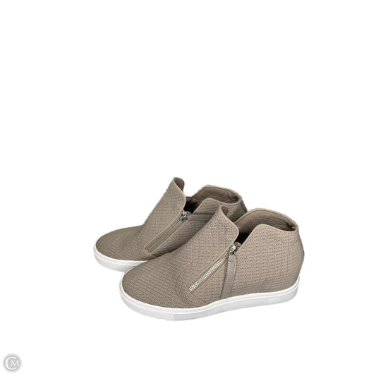 Shoes Sneakers By Steve Madden In Grey, Size: 9