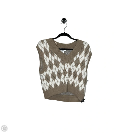 Vest Sweater By Clothes Mentor In Cream & White, Size: S