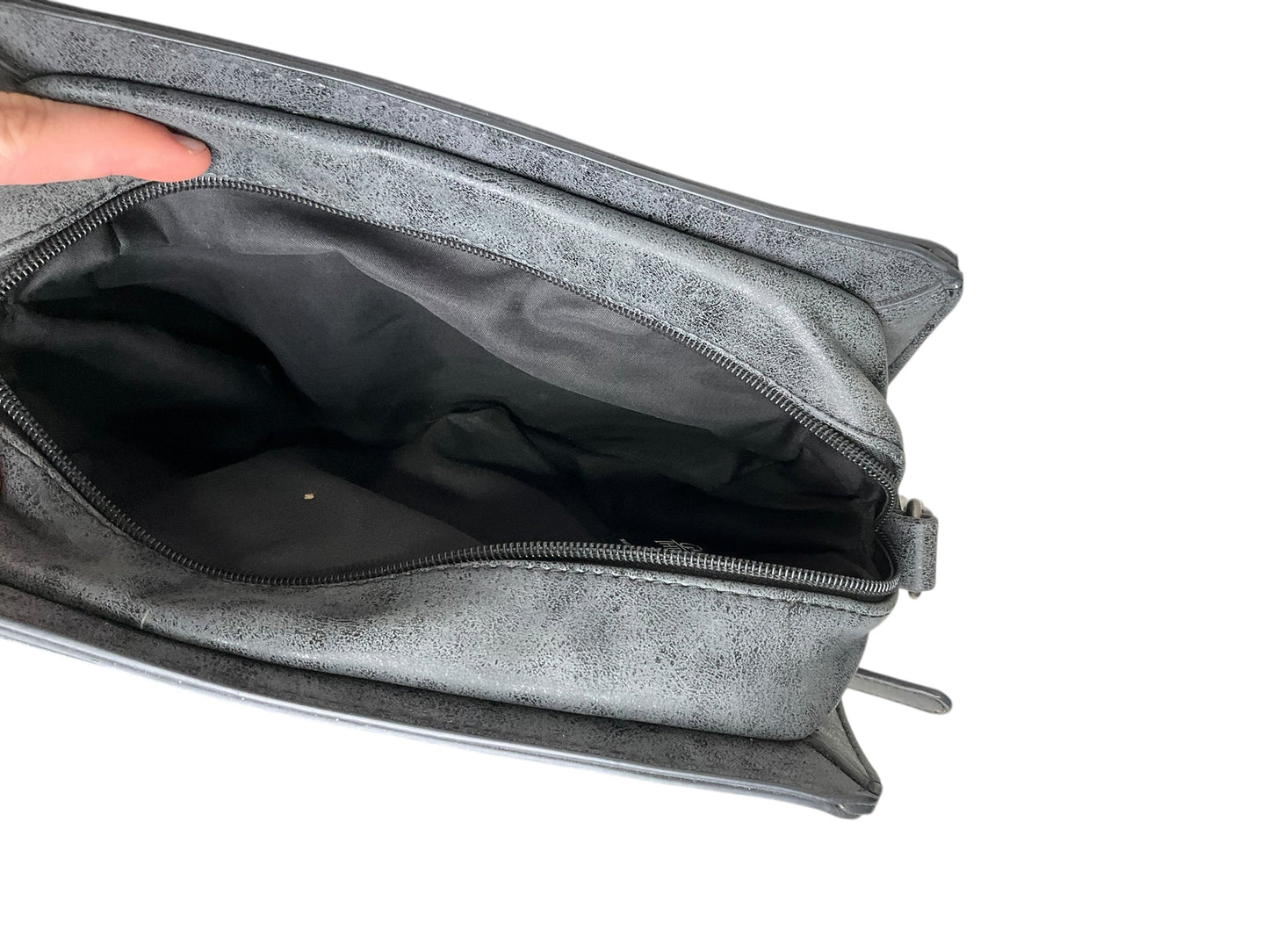 Handbag By Clothes Mentor, Size: Medium