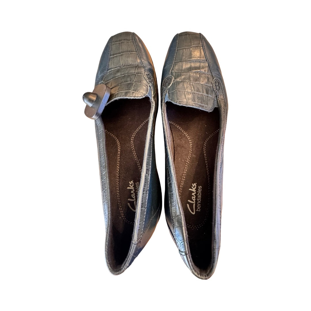 Shoes Flats By Clarks In Green, Size:9