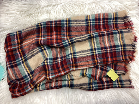 Scarf Winter By Clothes Mentor In Plaid Pattern