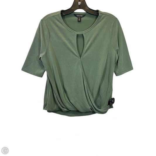 Top Short Sleeve By Banana Republic In Green, Size: Sp