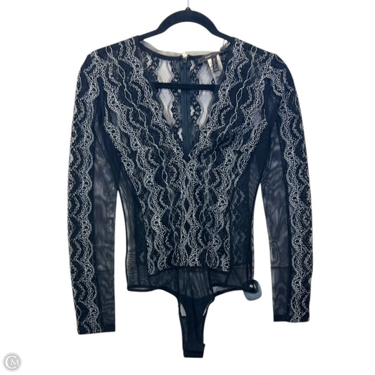 Top Long Sleeve Designer By Bcbgmaxazria In Black & Grey, Size: Xxs