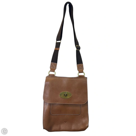 Handbag Designer By Mulberry, Size: Medium