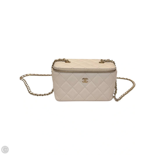 Crossbody Luxury Designer By Chanel, Size: Small