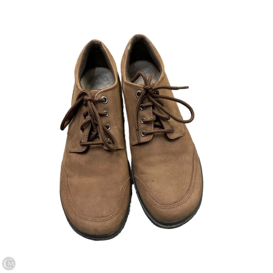 Shoes Flats By Easy Spirit In Brown, Size: 9