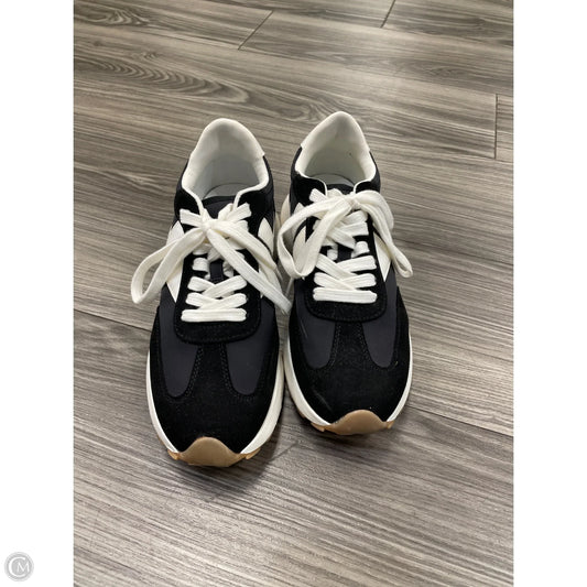 Shoes Sneakers By Steve Madden In Black & White, Size: 9