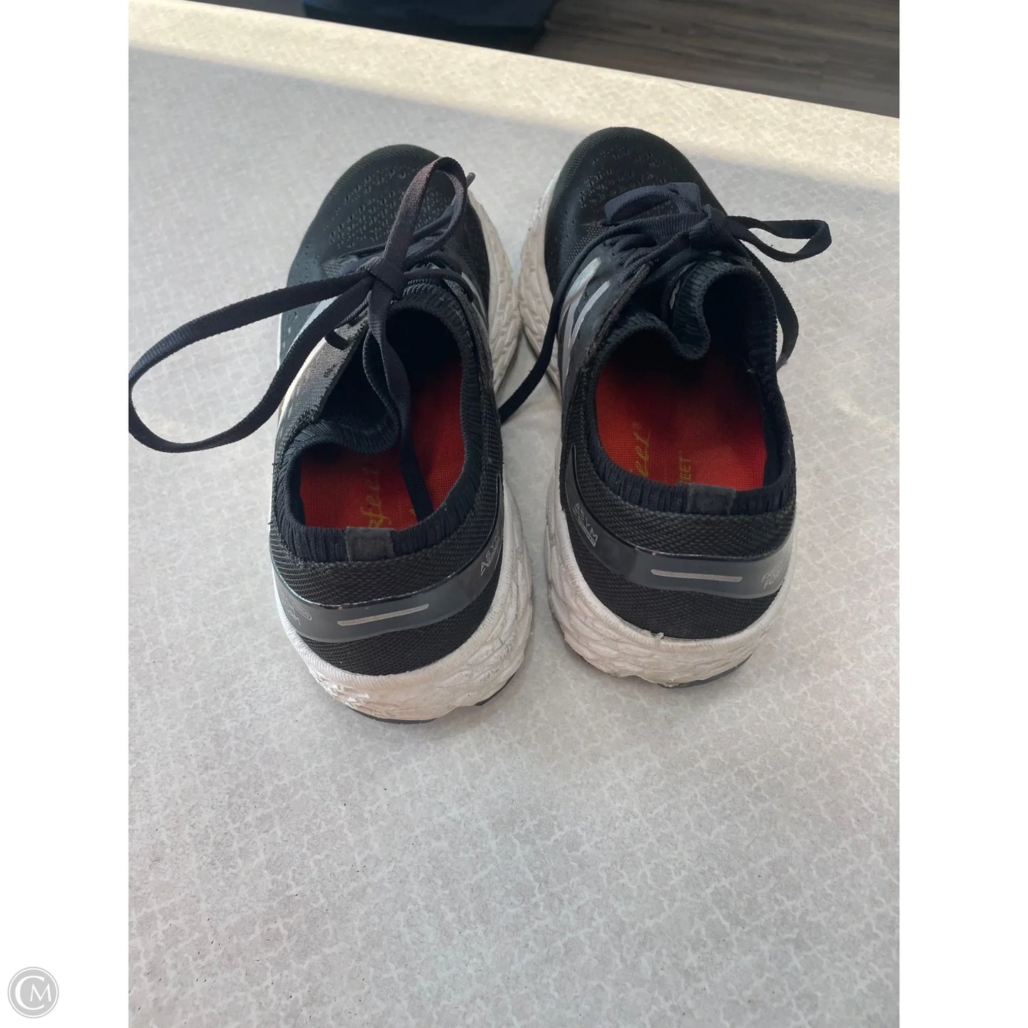 Shoes Athletic By New Balance In Black, Size: 9.5