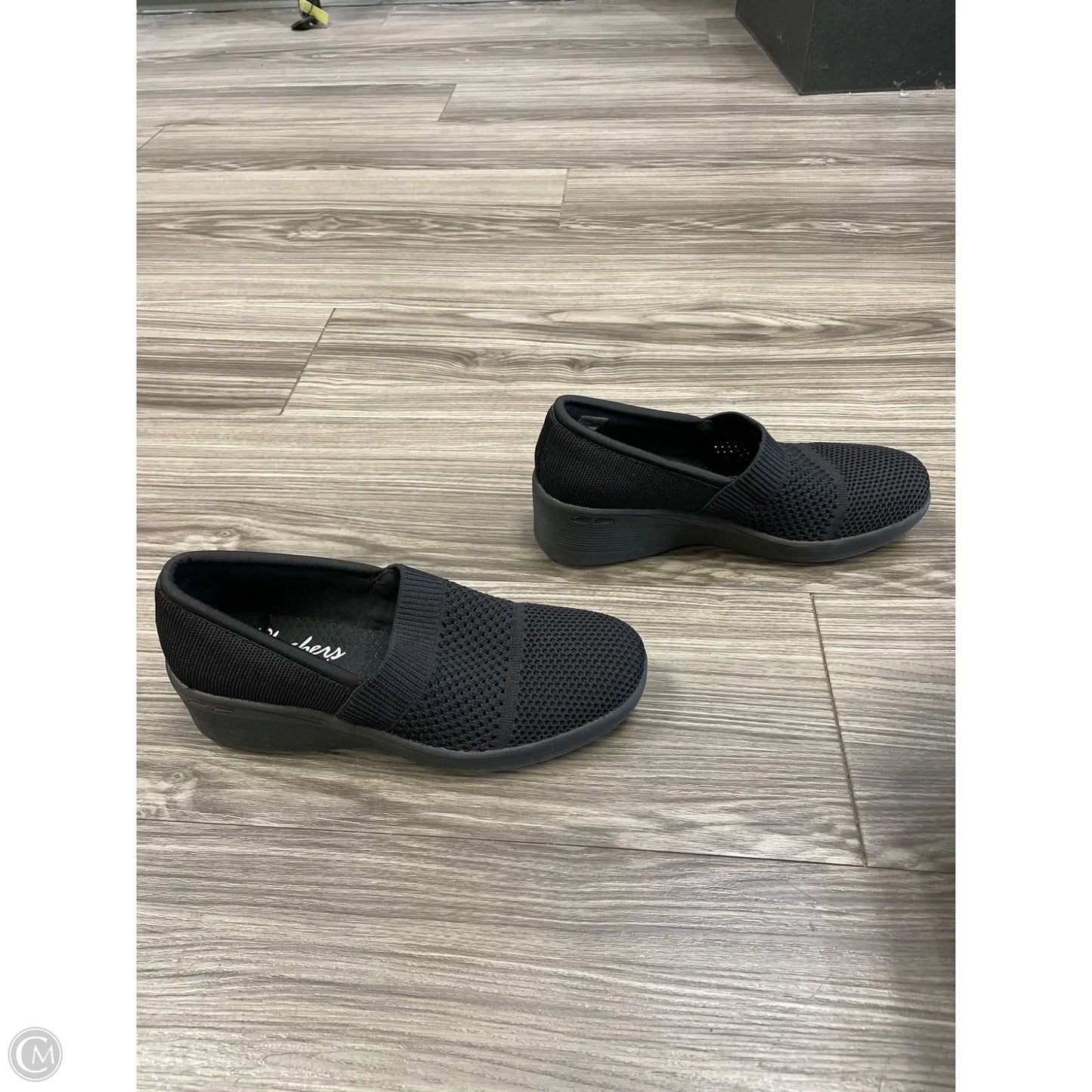 Shoes Heels Wedge By Skechers In Black, Size: 7.5